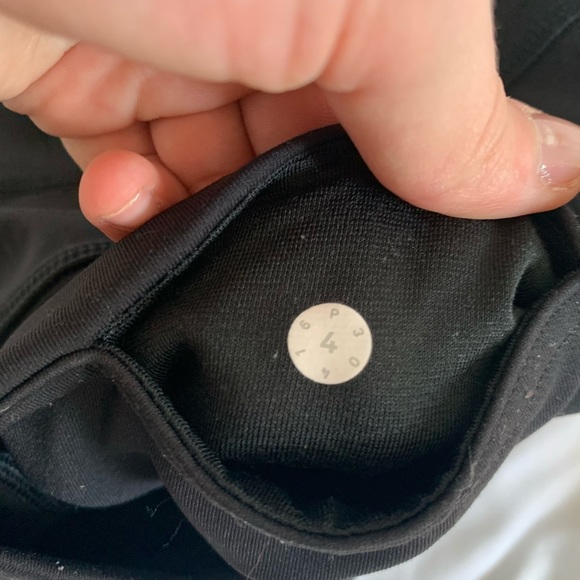 high-waisted lululemon leggings (black) - Picture 2 of 4